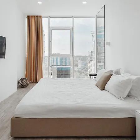 Sea And Sky Apartment *