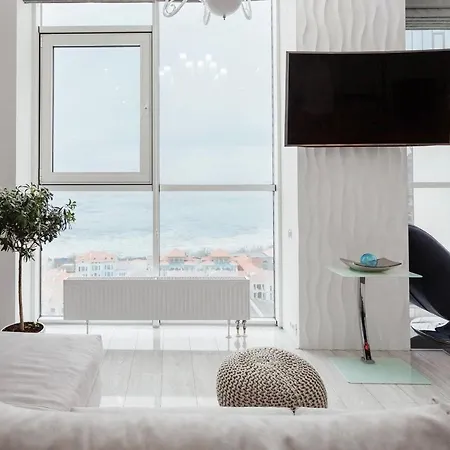 Sea And Sky Apartment Odesa